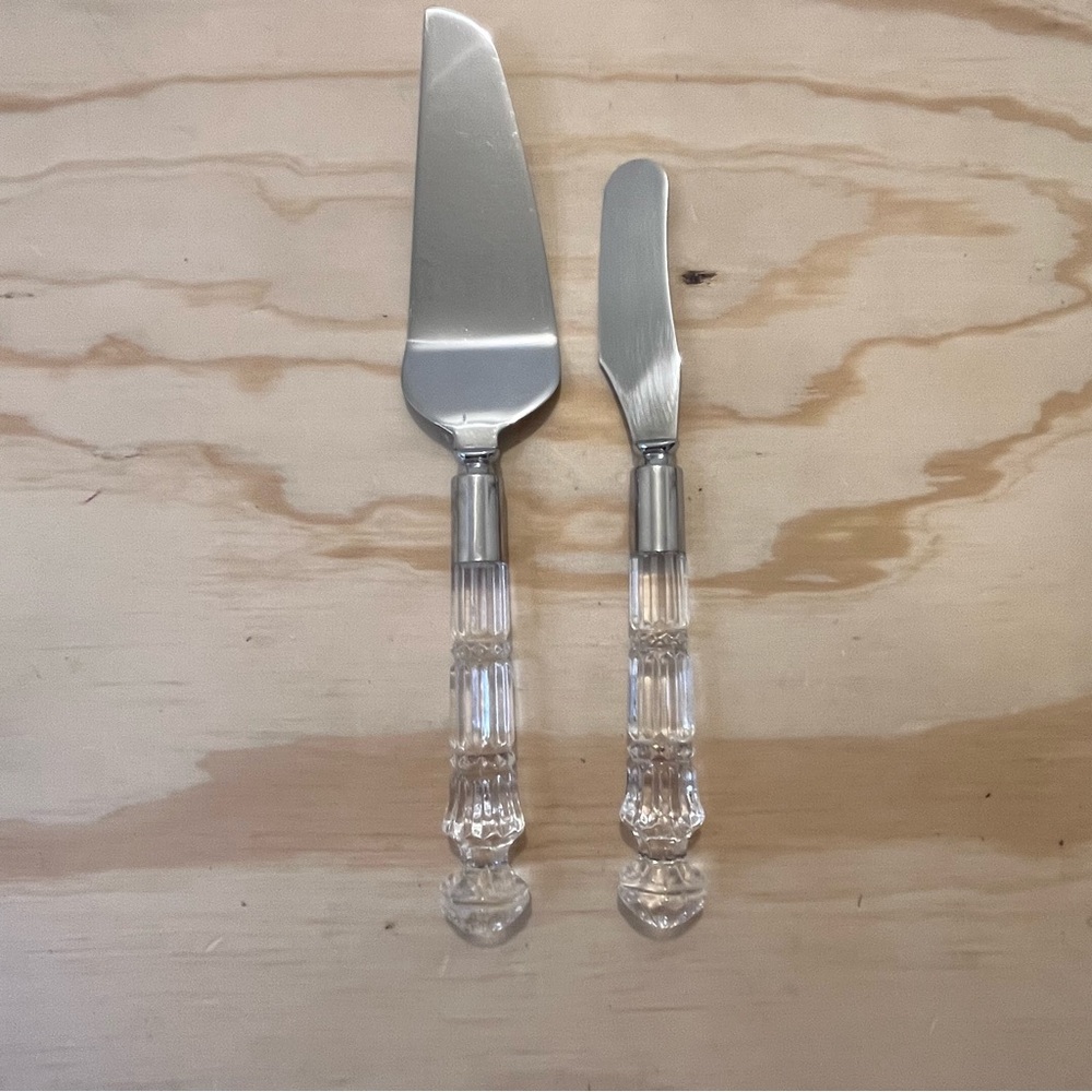 Elegant Silver Cake and Butter Knife Set